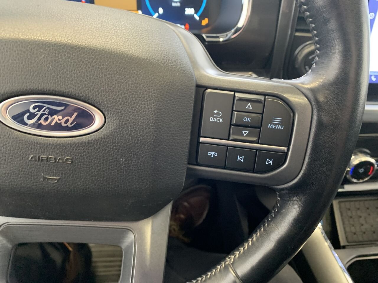 2023 Ford F-150 Grey Saint-Eustache - photo #44