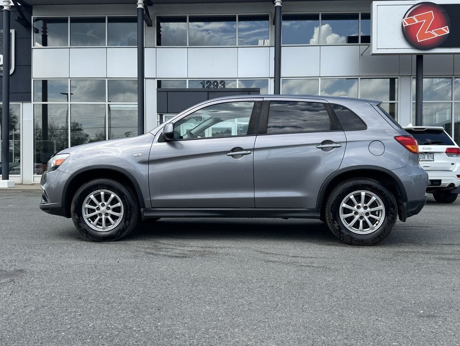 Mitsubishi RVR SE 2018 2018 Gris