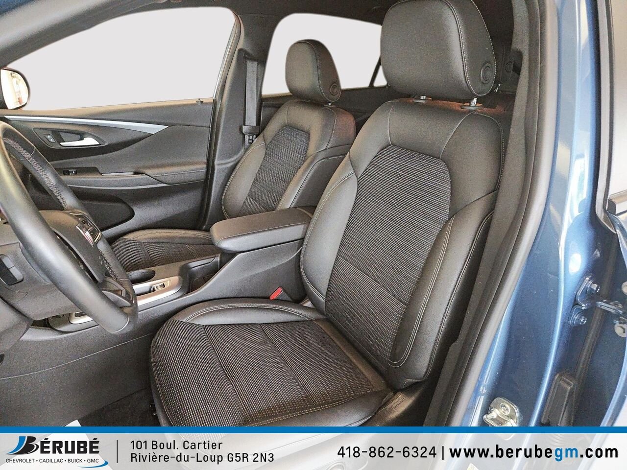 BUICK ENVISTA PREFERRED Privilégiée 4 portes TA 2024 Bleu Rivière-du-Loup - photo #6