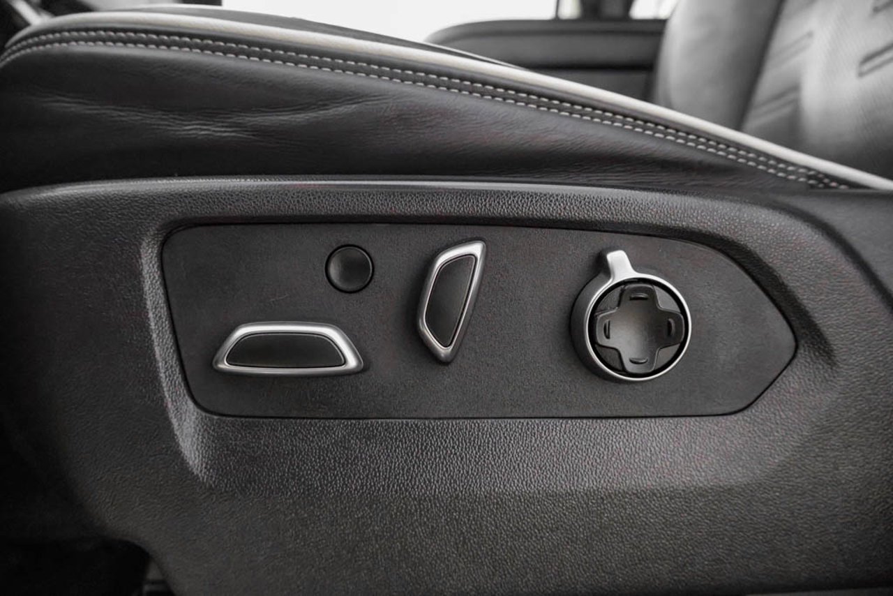2024 GMC Sierra 1500 4WD Crew Cab 147 AT4X Grey Sherwood Park - photo #15