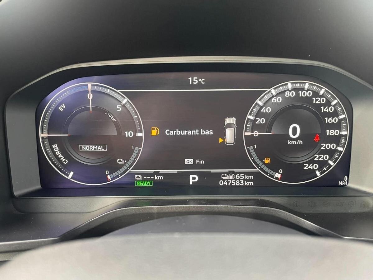 2024 Mitsubishi Outlander Plug-In Hybrid Grey  - photo #18