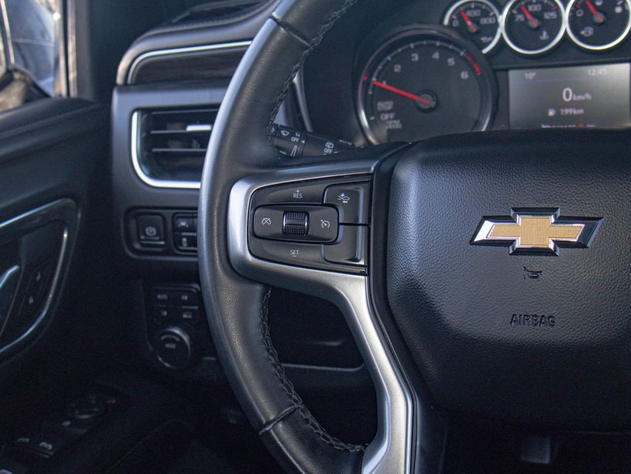 2024 Chevrolet Tahoe 4WD 4dr LS Black Sherwood Park - photo #21