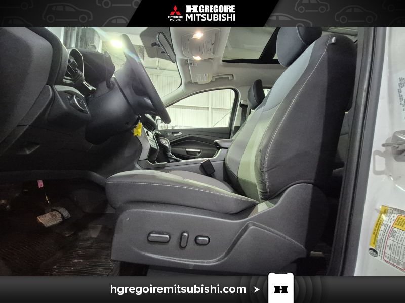 2018 Ford Escape White Laval - photo #14