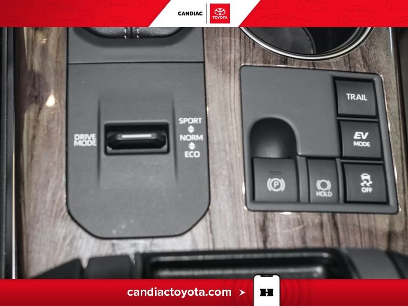 2026 Toyota Highlander Grey Blainville - photo #31