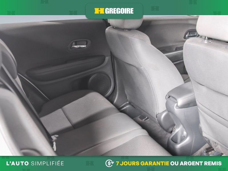 2021 Honda HR-V White Saint-Eustache - photo #26