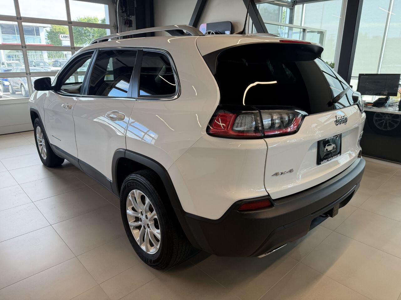 2020 Jeep Cherokee White Saint-Eustache - photo #2