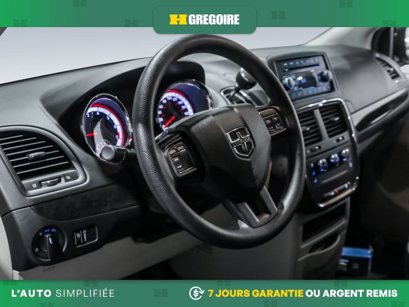 2019 Dodge GR Caravan Red Saint-Eustache - photo #11