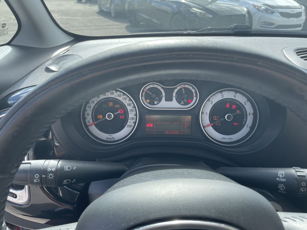 2015 FIAT 500L Red  - photo #10