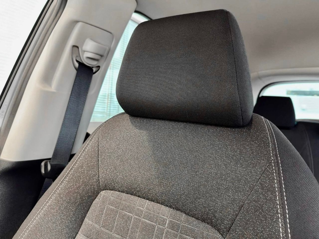 Honda HR-V 2024 Gris Notre-Dame-des-Prairies - photo #14