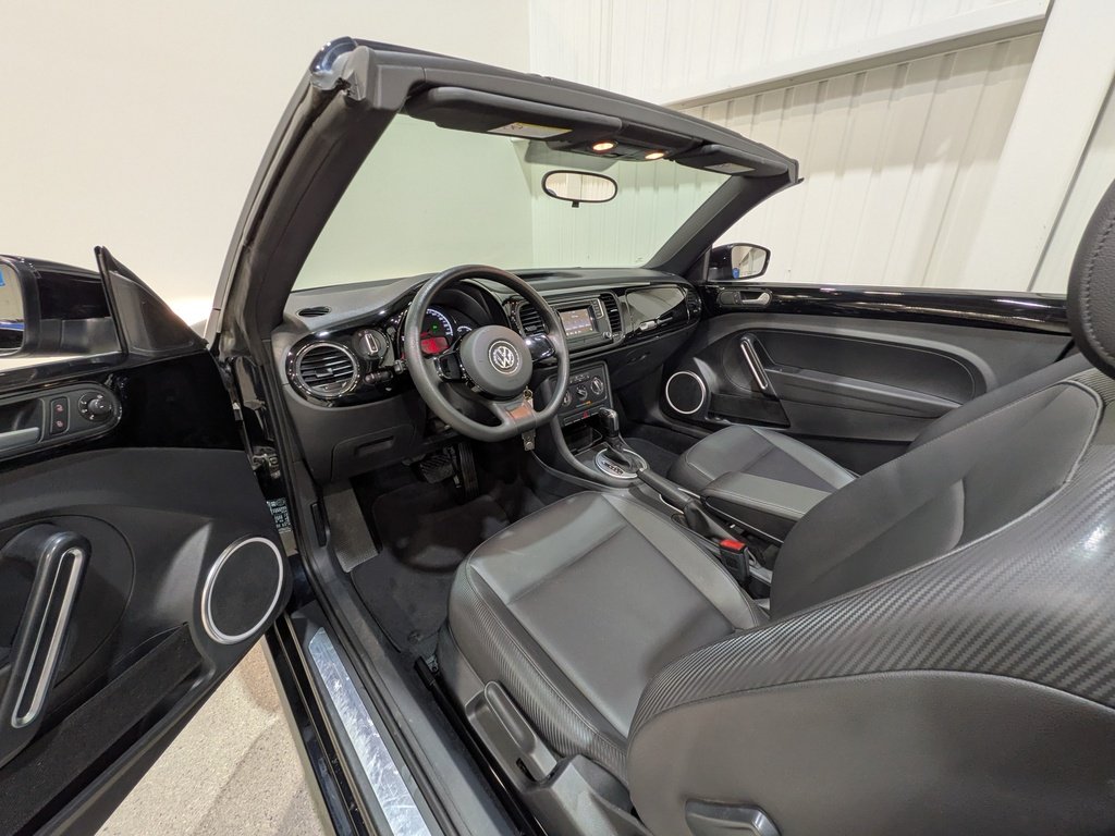 2016 Volkswagen Beetle Convertible 2dr Conv Denim Edition Black Val-David - photo #9