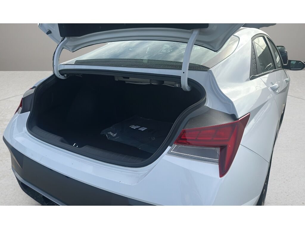 HYUNDAI ELANTRA HEV LUXURY 2025 Blanc Gatineau - photo #13