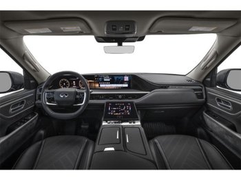 INFINITI QX80 LUXE