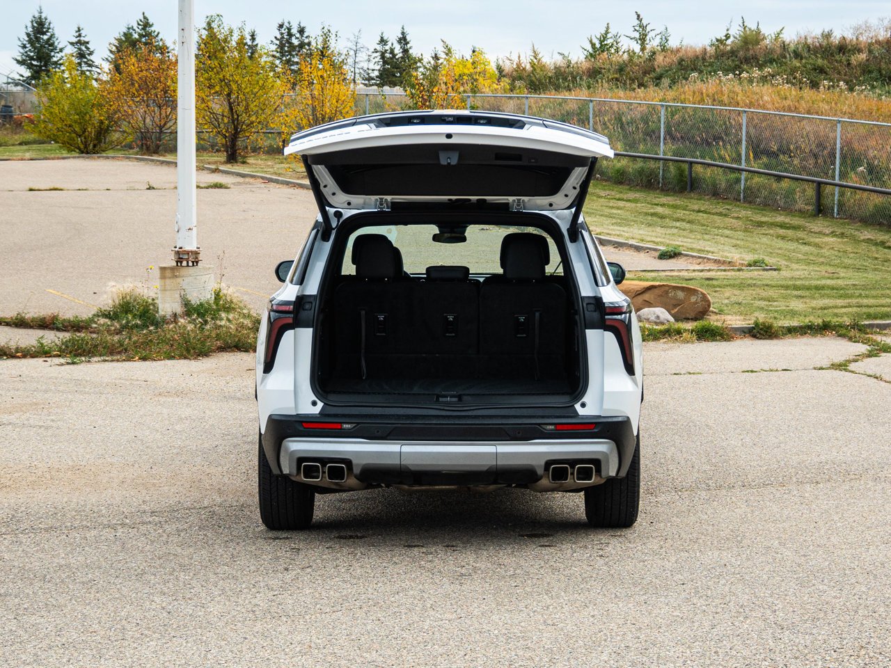 2026 Chevrolet Traverse AWD 4dr LT White Sherwood Park - photo #15