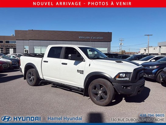 Ram 1500 Classic Warlock cabine d'équipe 4x4 caisse de 5 pi 7 po 2021 Blanc