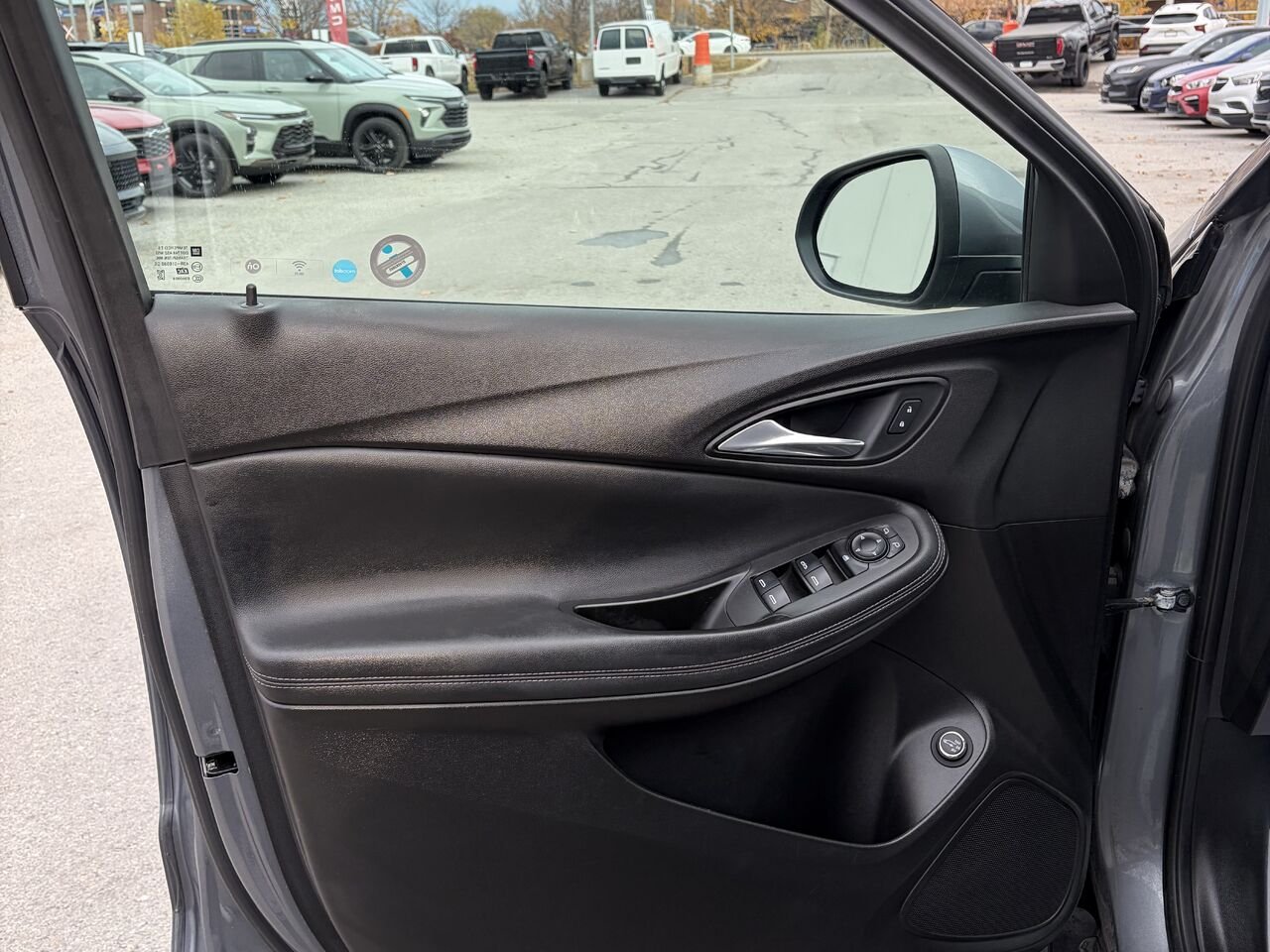 2020 BUICK ENCORE GX PREFERRED Privilégiée 4 portes TI Grey Ottawa & Gatineau - photo #1