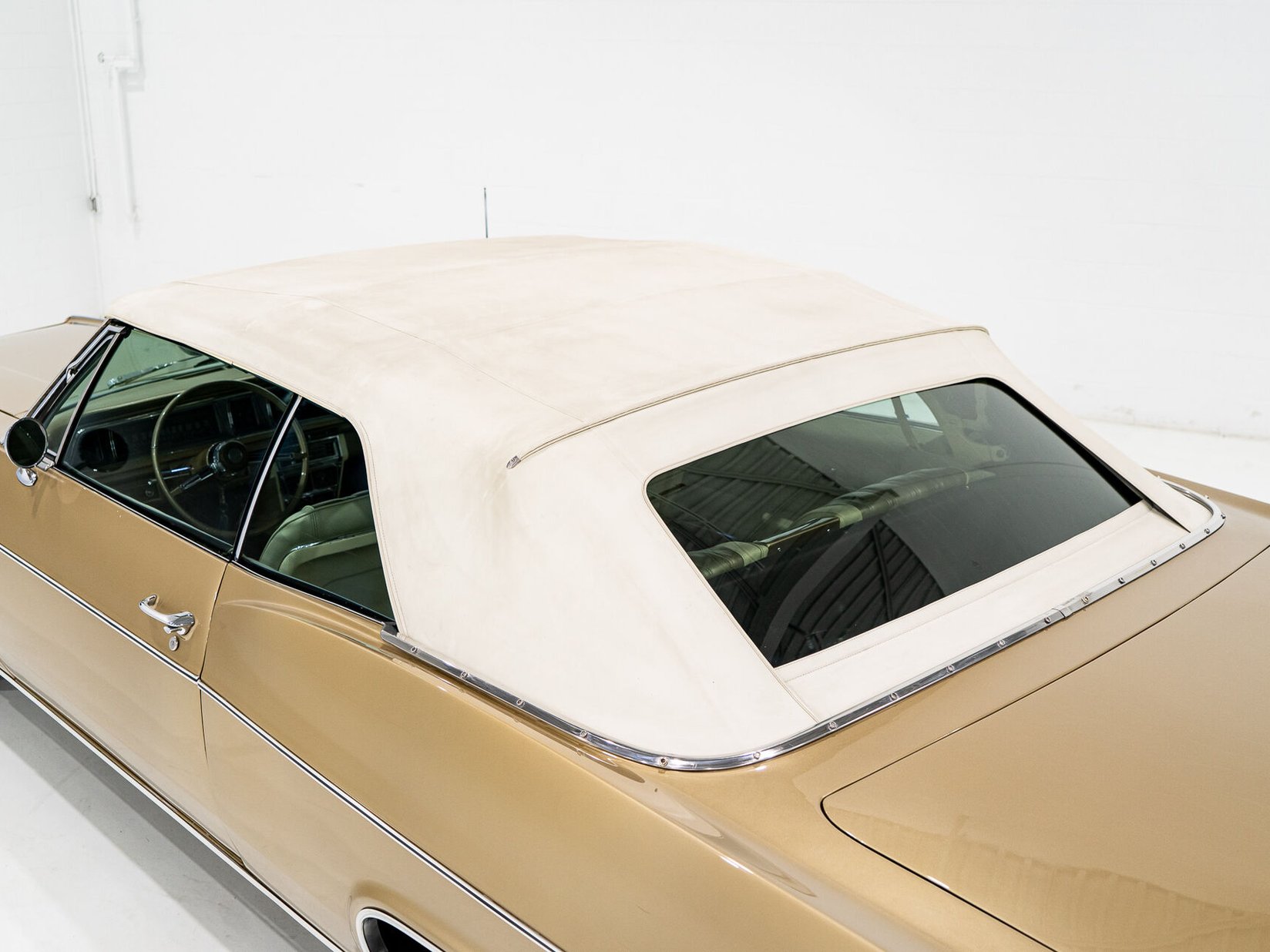 Chevrolet Impala 427 Convertible fully loaded with A/C **PRIX EN USD** 1966 Montréal - photo #26