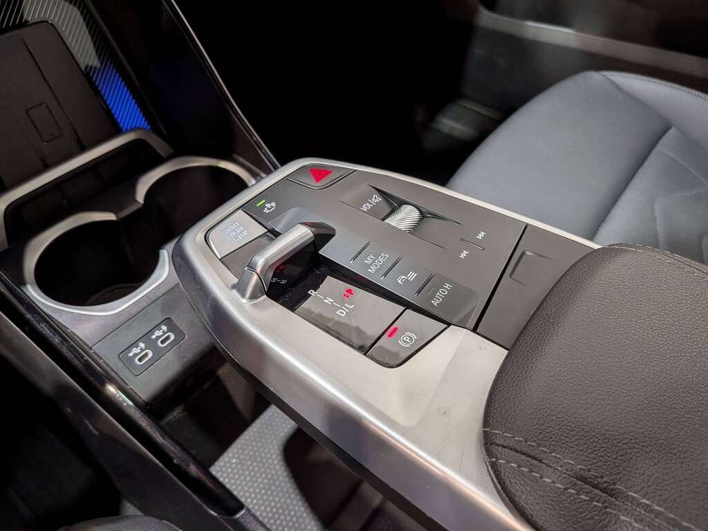 BMW X1 xDrive28i Sports Activity Vehicle 2023 Noir Val-David - photo #28