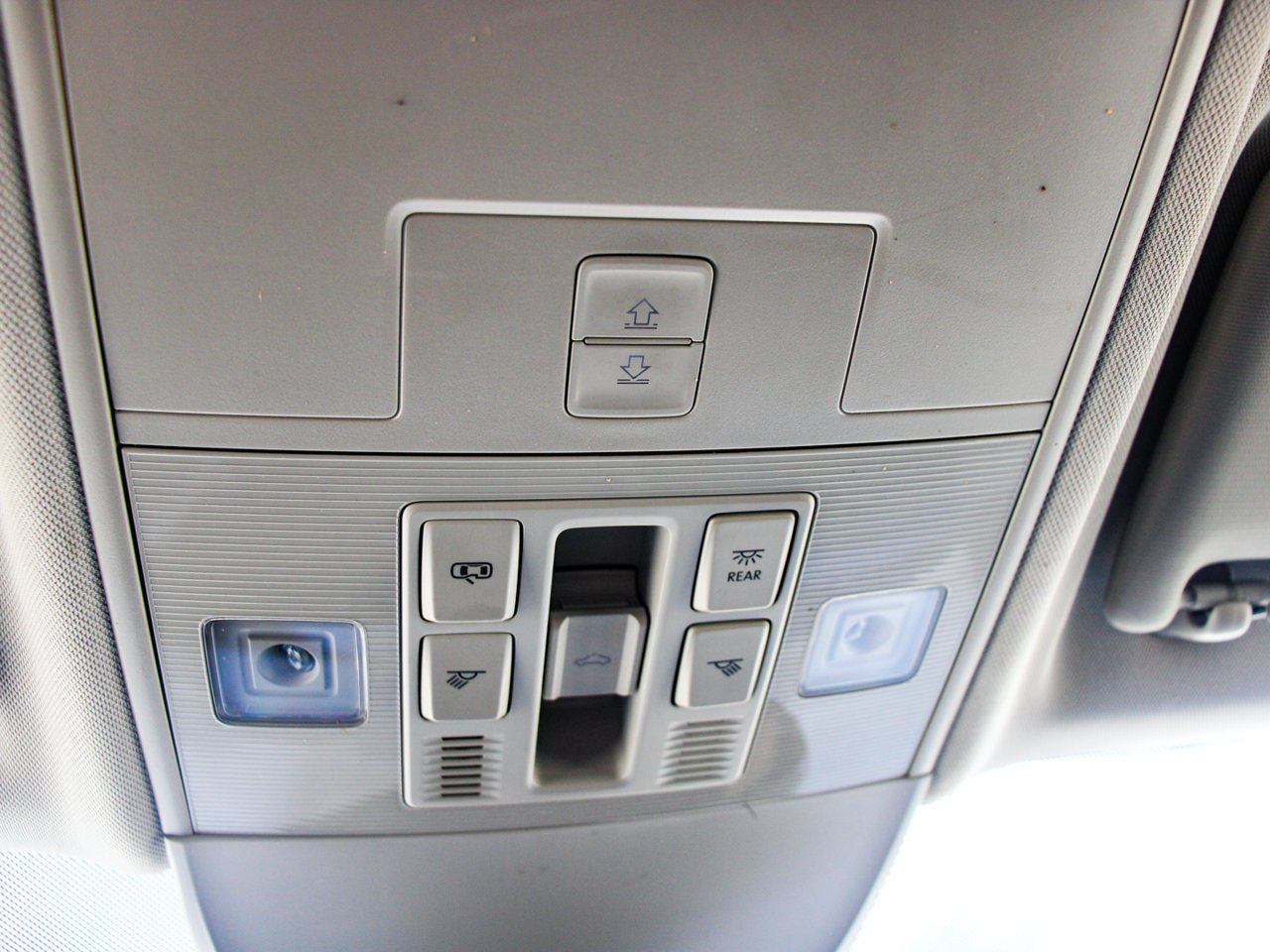 2024 Volkswagen Taos Comfortline FWD Grey Sherwood Park - photo #25