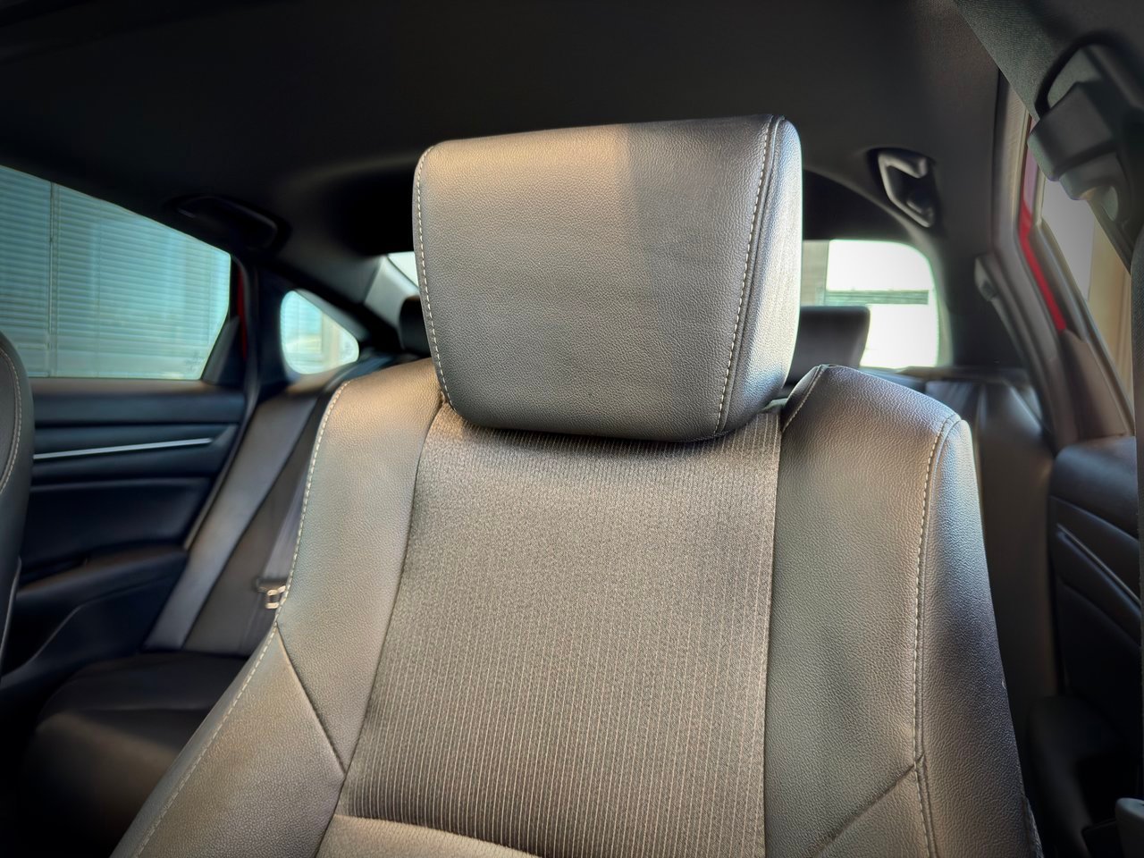 2019 Honda Accord Sedan Red Notre-Dame-des-Prairies - photo #16