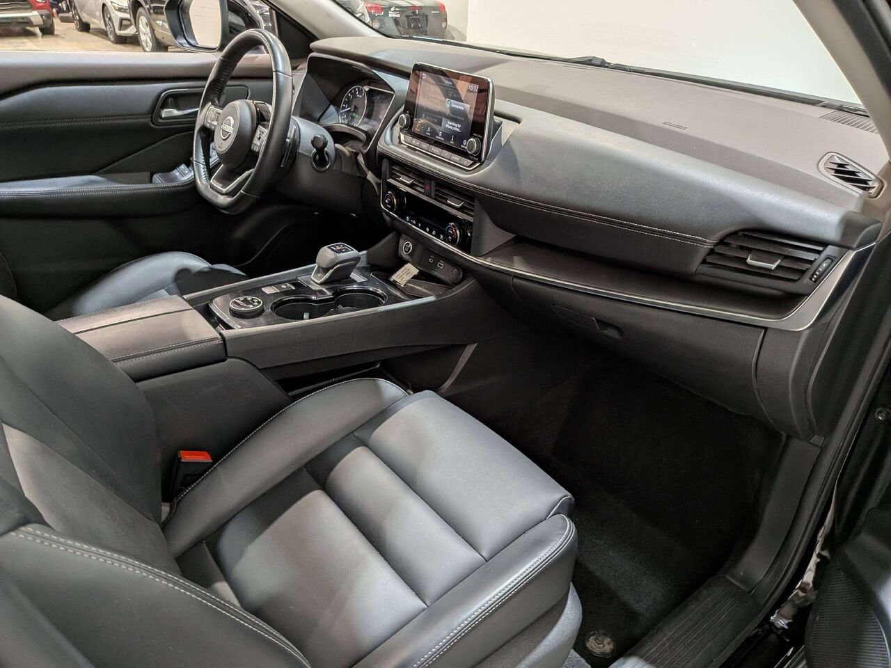 2023 Nissan Rogue AWD SV Moonroof Black Val-David - photo #14