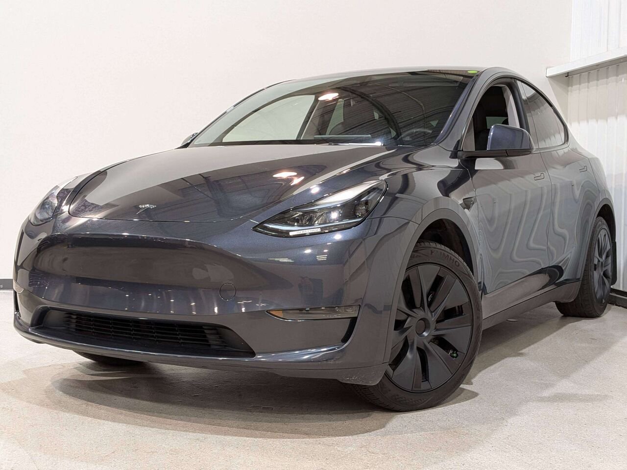 Tesla Model Y 2024 Gris Val-David - photo #0