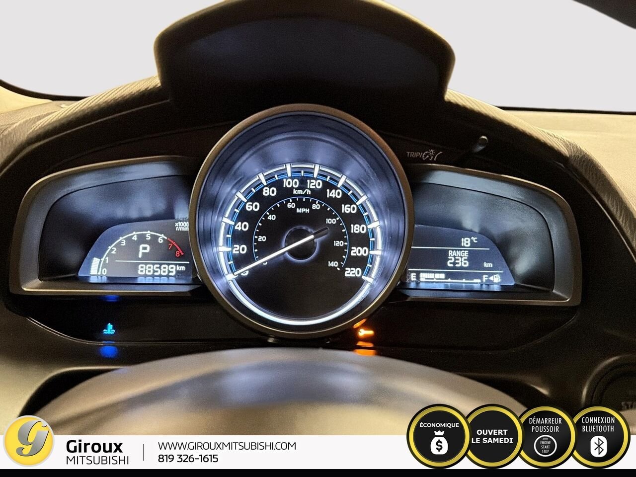 2020 Toyota Yaris Hatchback Blue Sainte-Agathe-des-Monts - photo #13