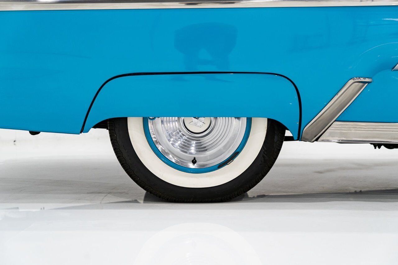 Mercury Monterey **PRIX EN USD** Beautifully presented from former restoration 1956 Blanc Montréal - photo #48