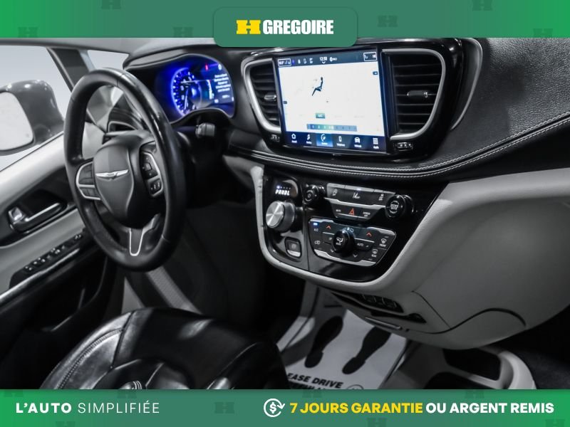 2022 Chrysler Pacifica Grey Blainville - photo #25