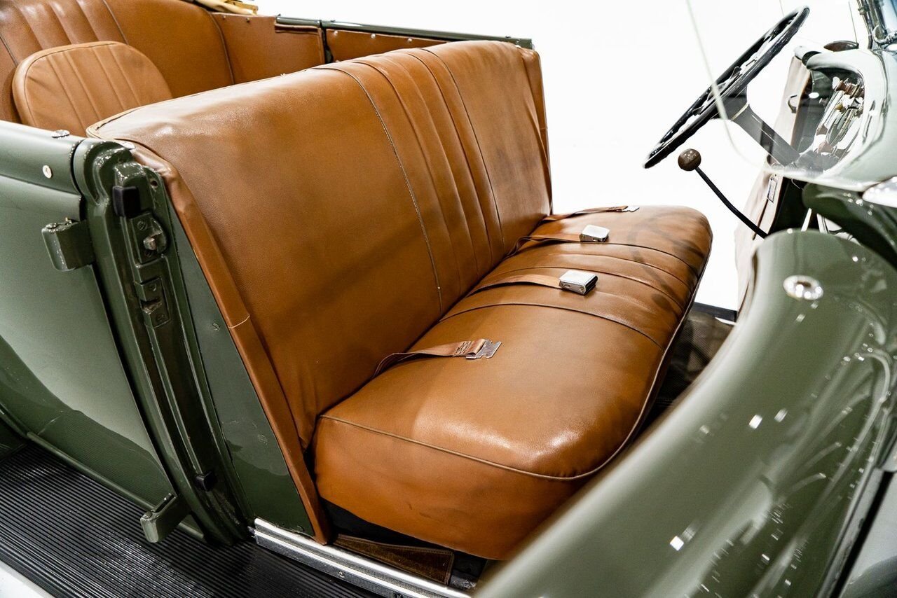 Ford Model 48 Phaeton PRIX EN USD | Beautifully presented in original condition 1936 Vert Montréal - photo #70