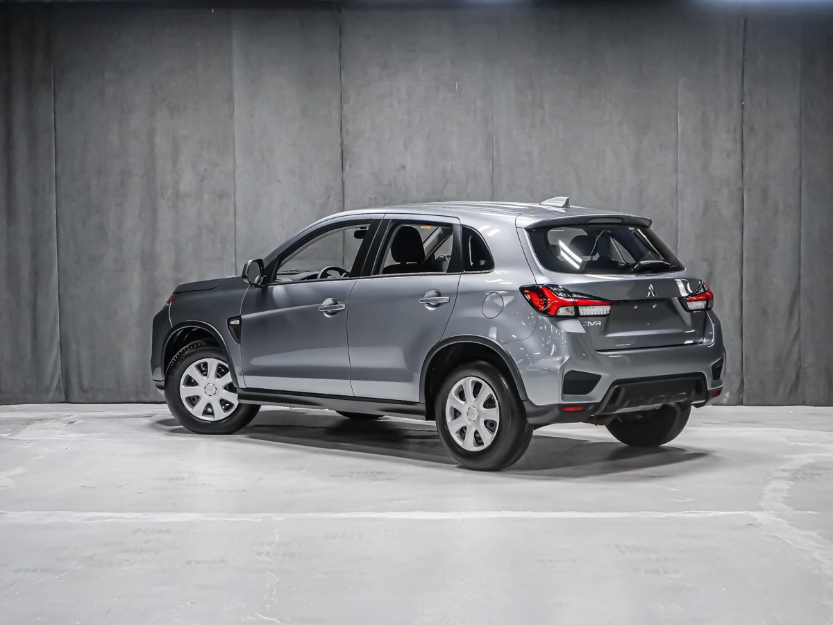2025 Mitsubishi RVR ES FWD CARPLAY CAMÉRA SIÈGES CHAUFFANTS Grey Montreal - photo #3