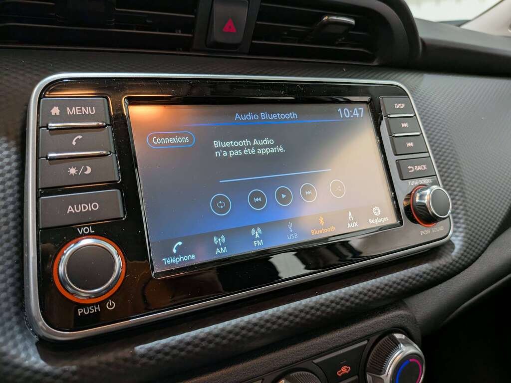 2024 Nissan Kicks S FWD White Val-David - photo #22