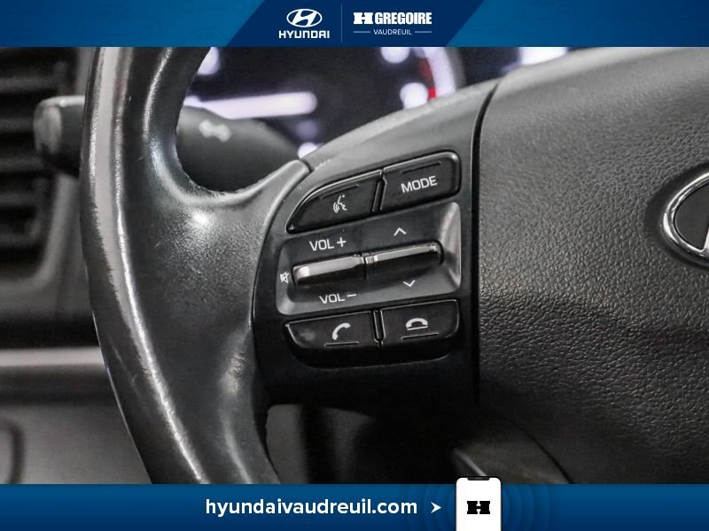 Hyundai Elantra YR839 | Preferred Auto 2019 Argent Laval - photo #20