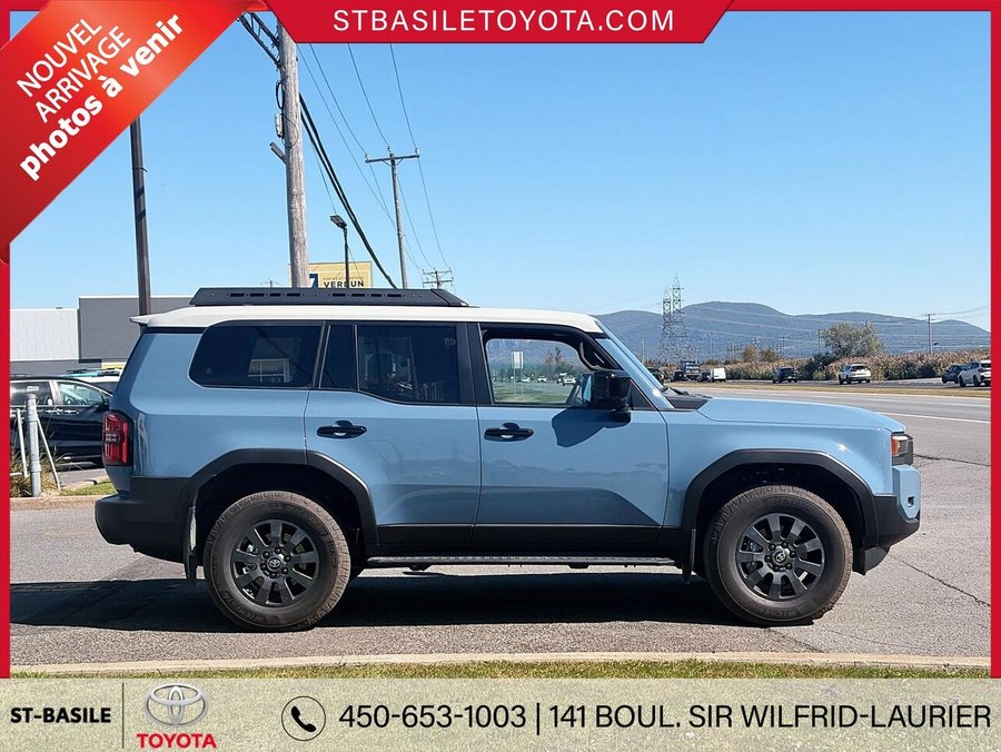 TOYOTA LAND CRUISER HYBRIDE GROUPE STANDARD 2026 Bleu