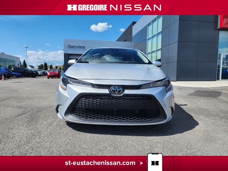 2021 Toyota Corolla Silver Saint-Eustache - photo #2