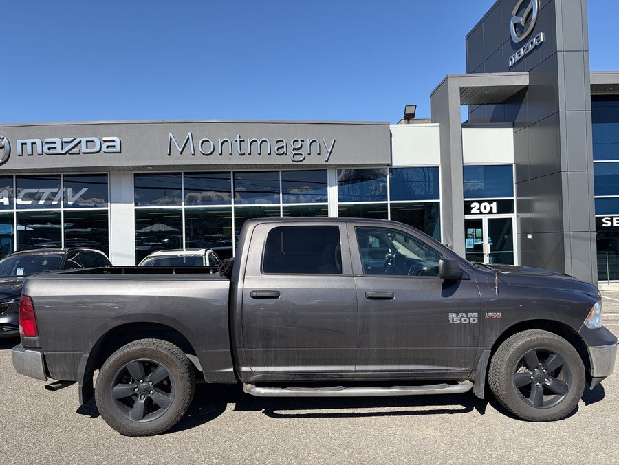 Ram 1500 Cabine multiplaces 4RM, 140,5 po ST 2017 Gris