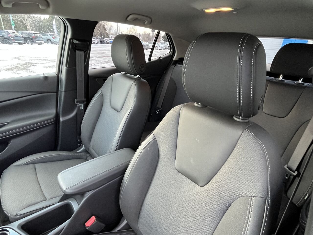 BUICK Encore GX Privilégiée 4 portes TA 2026 BLANC SOMMET Montmagny - photo #7