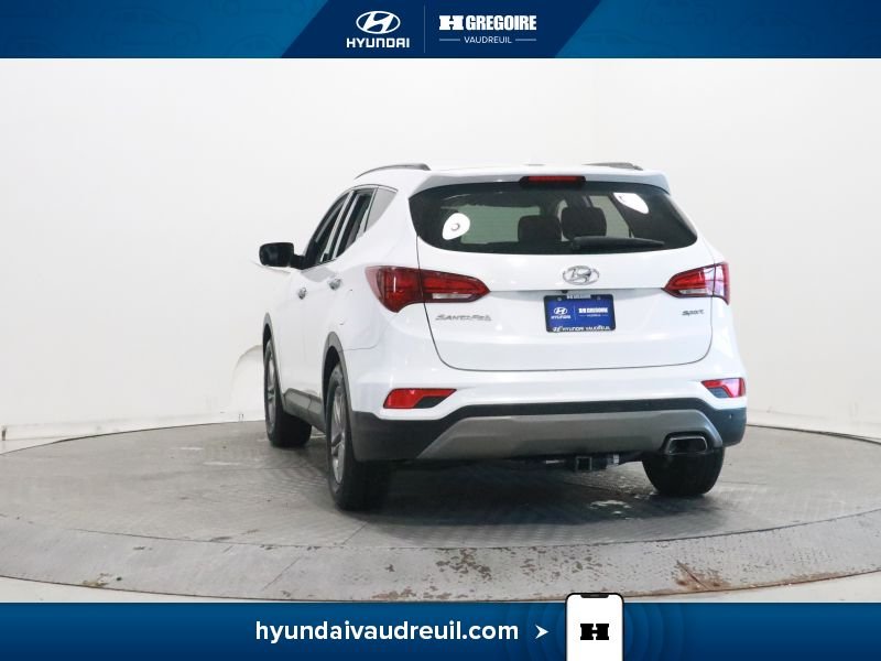 2018 Hyundai Santa Fe White Laval - photo #7