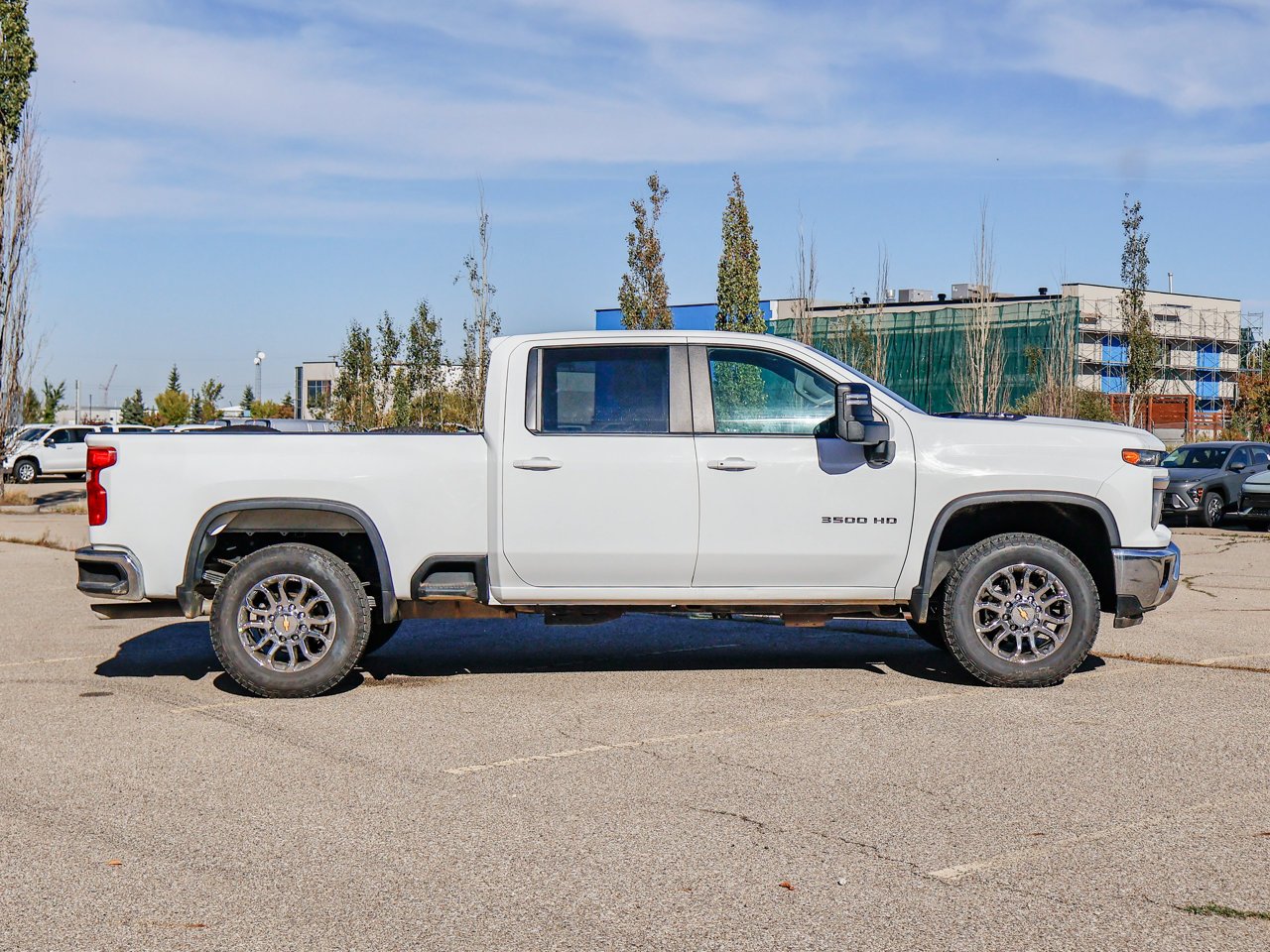 2024 Chevrolet Silverado 3500HD 4WD Crew Cab 159 LT White Sherwood Park - photo #13