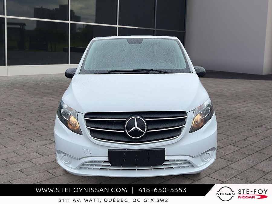 Mercedes-Benz Metris fourgonnette utilitaire Empattement de 135 po 2023 Blanc