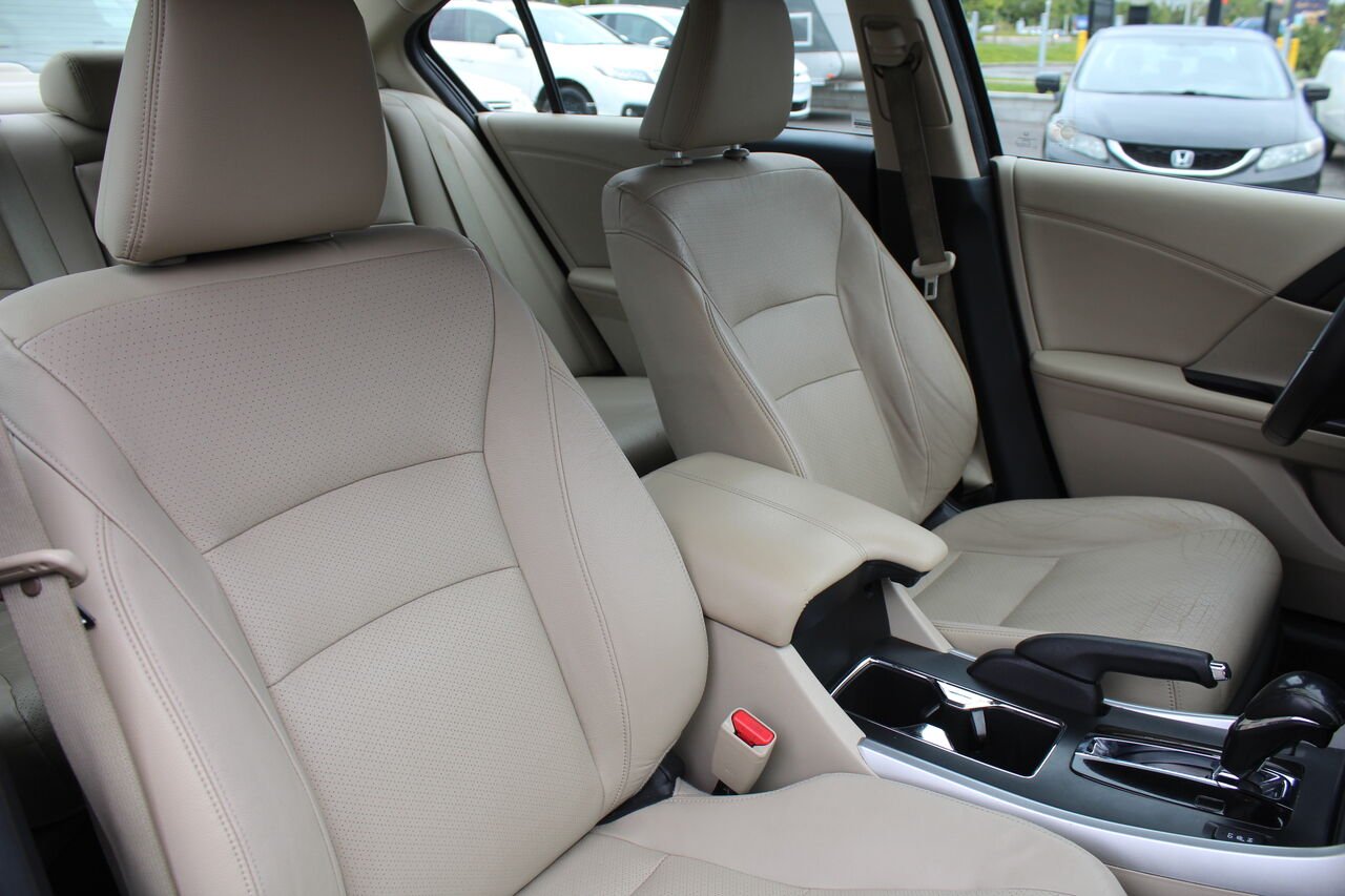 Honda Berline Accord VIN: 1HGCR3F96FA800221 2015 Noir Sainte-Rose - photo #8