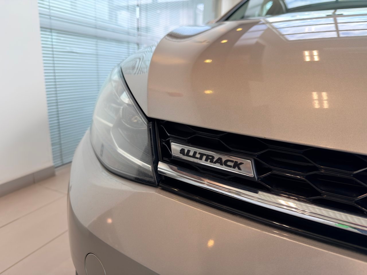 Volkswagen Golf Alltrack 2019 Gris Notre-Dame-des-Prairies - photo #2