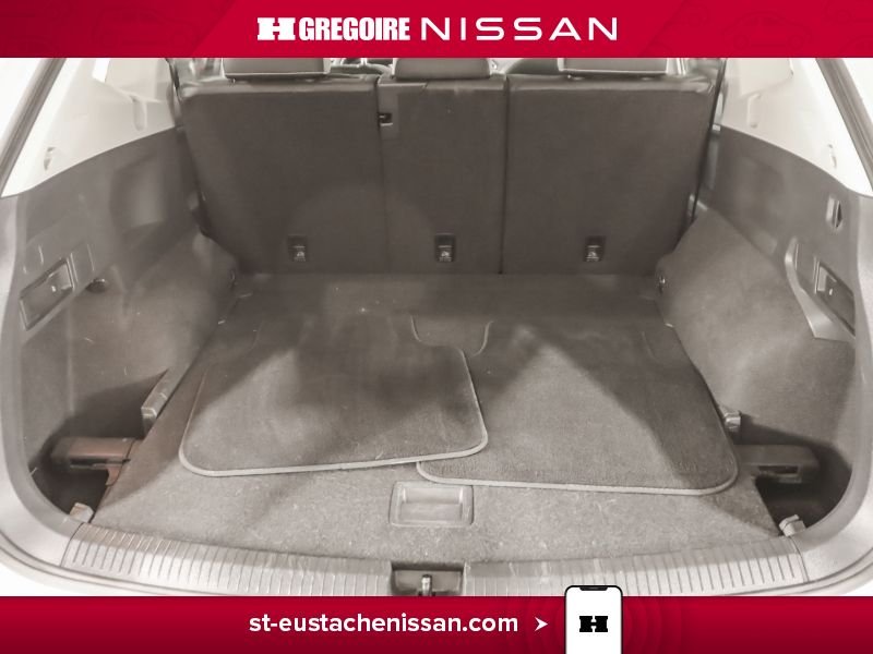 2021 Volkswagen Tiguan White Laval - photo #31