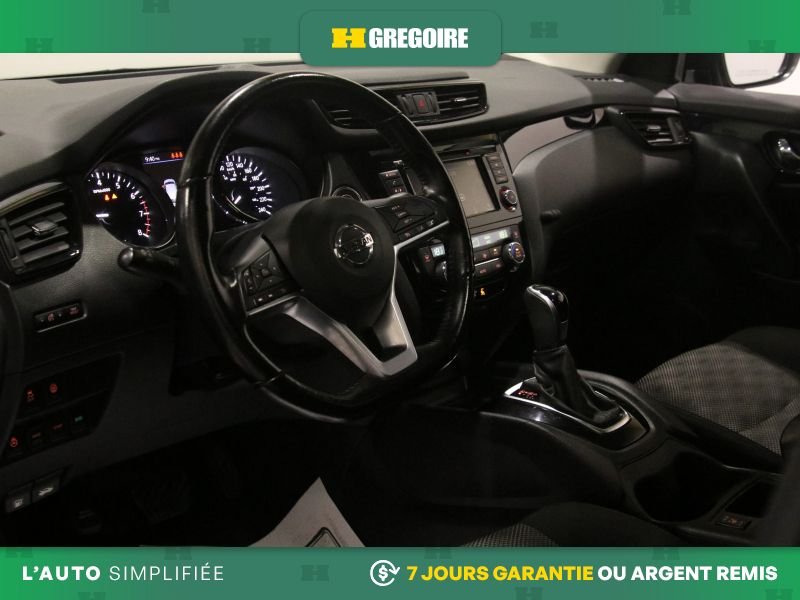 2020 Nissan Qashqai Black Laval - photo #11