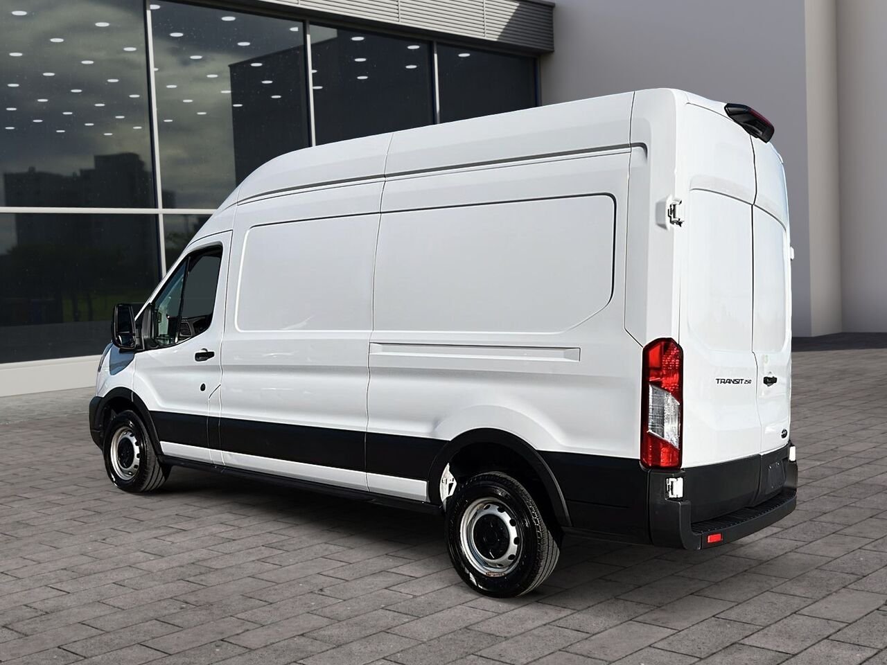 2023 Ford Transit fourgon utilitaire White Québec - photo #3