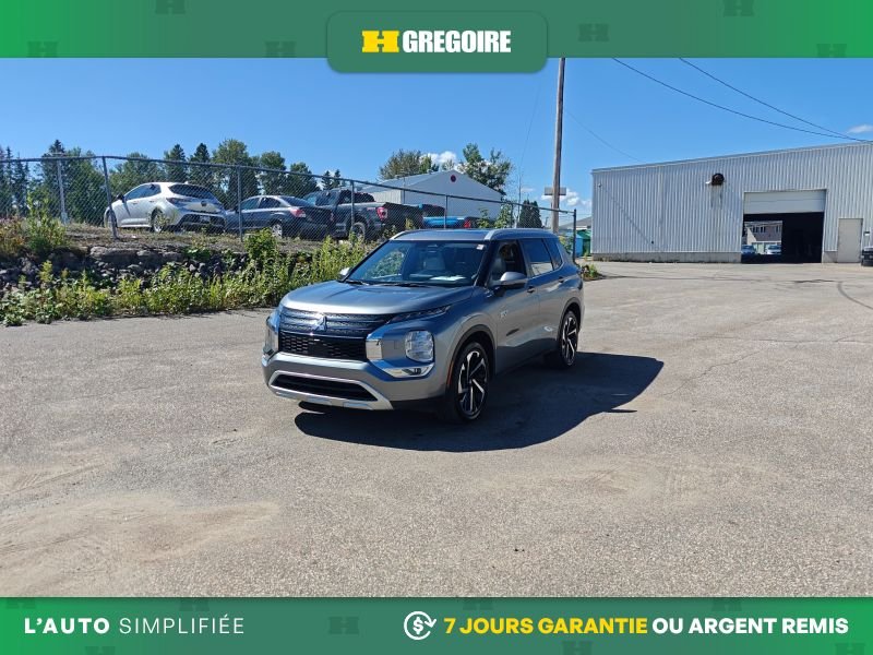 2024 Mitsubishi Outlander Silver Laval - photo #2