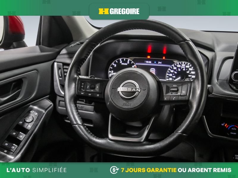 2024 Nissan Rogue Red Saint-Léonard - photo #18