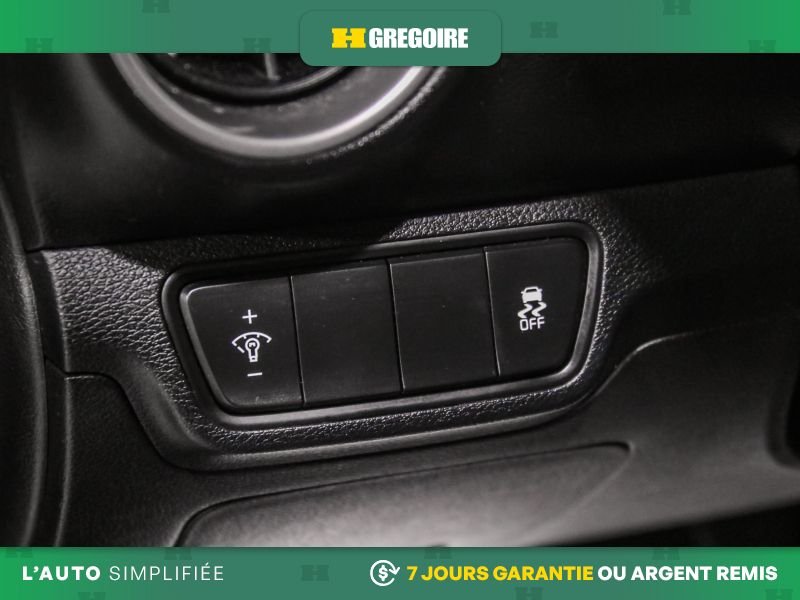 2021 Kia Forte Grey Laval - photo #16
