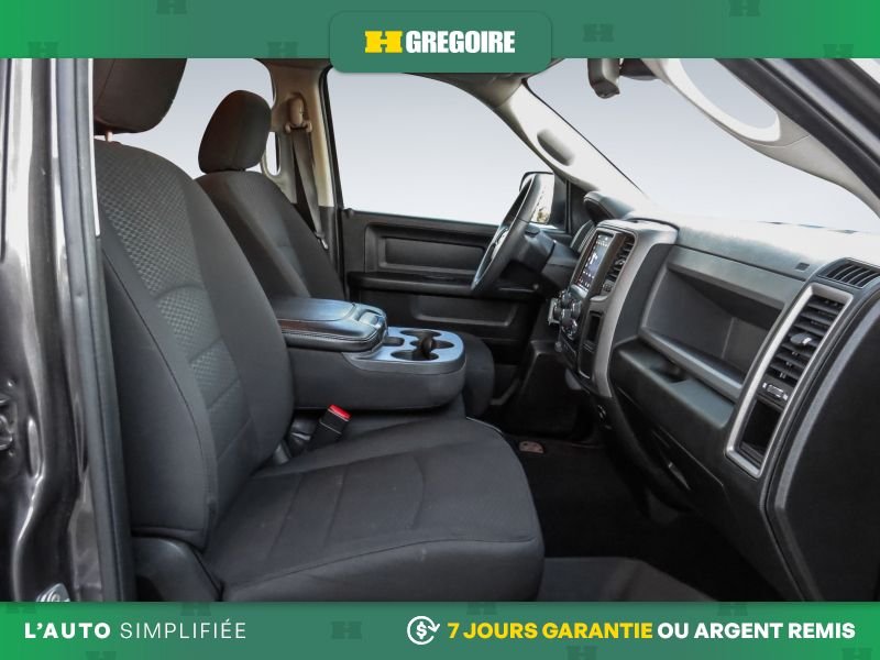 2019 Ram 1500 Grey Saint-Eustache - photo #27