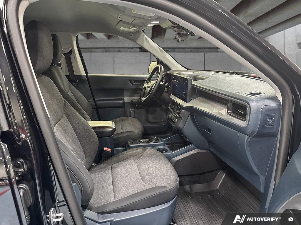 2025 Ford Maverick 2602519B | XLT | W8J Black Edmonton - photo #21
