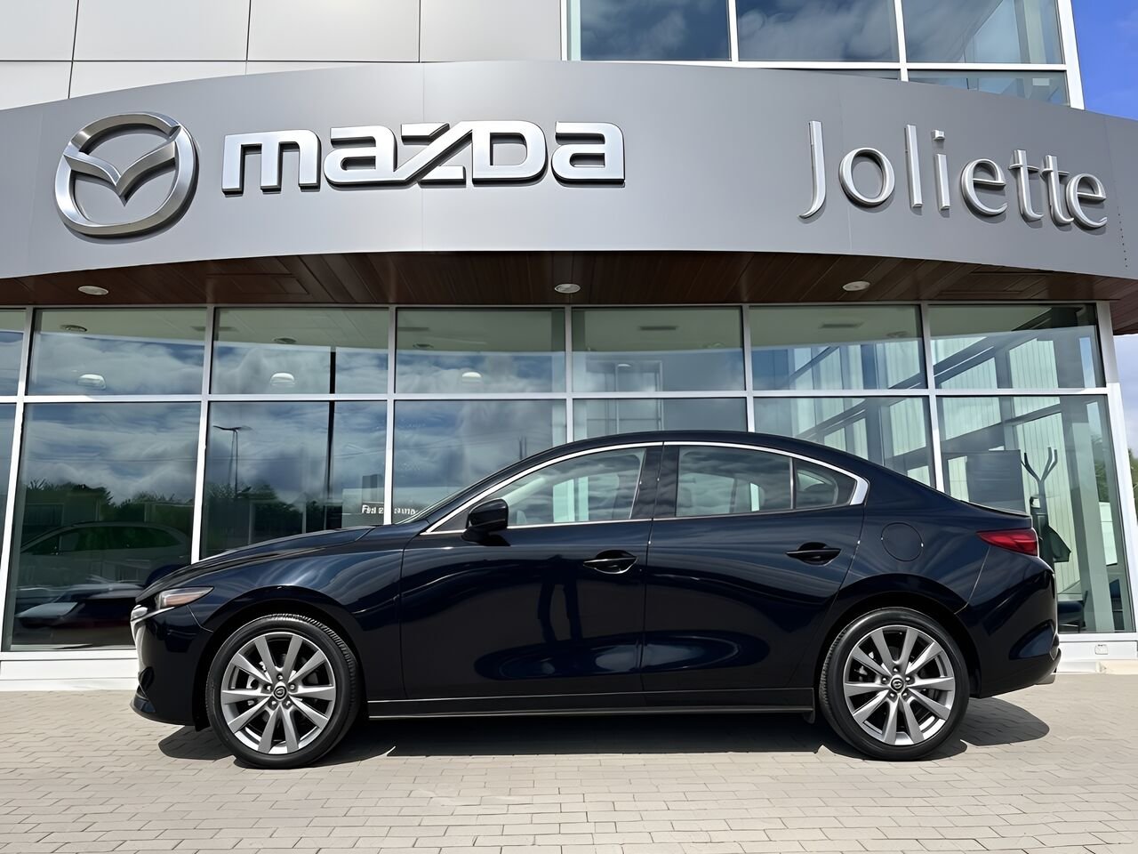 MAZDA Mazda3 2026 Noir de jais mica Notre-Dame-des-Prairies - photo #2